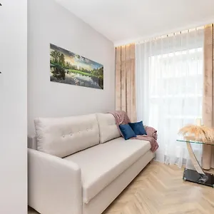 Comfortable And Stylish In By Renters Gdańsk